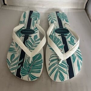 🎉Host Pick🎉 Havaianas Leaf Print Flip Flops 13